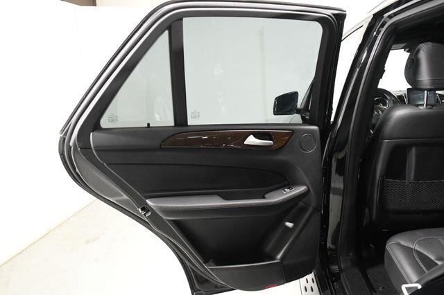 2016 Mercedes-Benz GLE 300d w/ Nav/ Blind Spot/ Safety photo