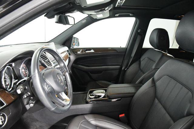 2016 Mercedes-Benz GLE 300d w/ Nav/ Blind Spot/ Safety photo