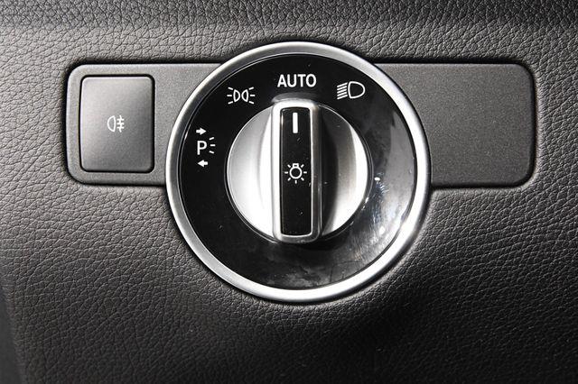 2016 Mercedes-Benz GLE 300d w/ Nav/ Blind Spot/ Safety photo