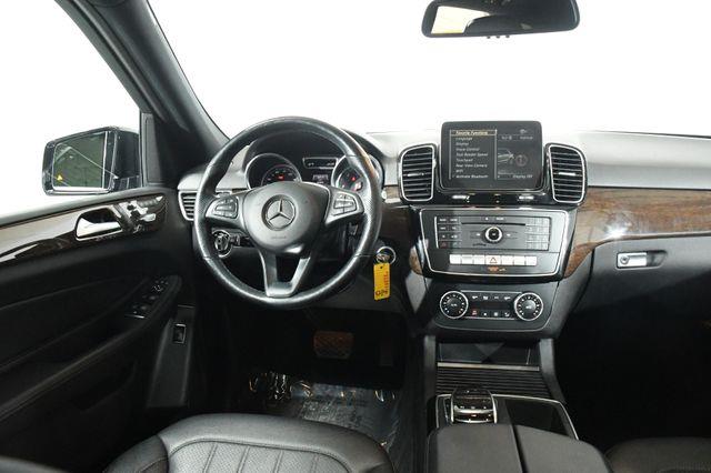2016 Mercedes-Benz GLE 300d w/ Nav/ Blind Spot/ Safety photo
