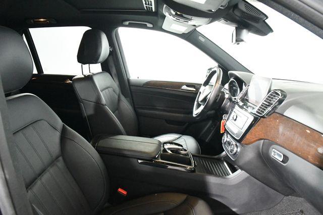 2016 Mercedes-Benz GLE 300d w/ Nav/ Blind Spot/ Safety photo