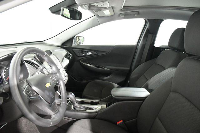 2016 Chevrolet Malibu LT photo