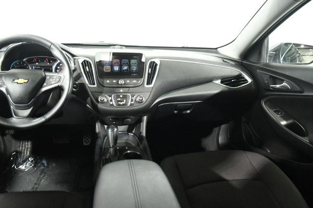 2016 Chevrolet Malibu LT photo
