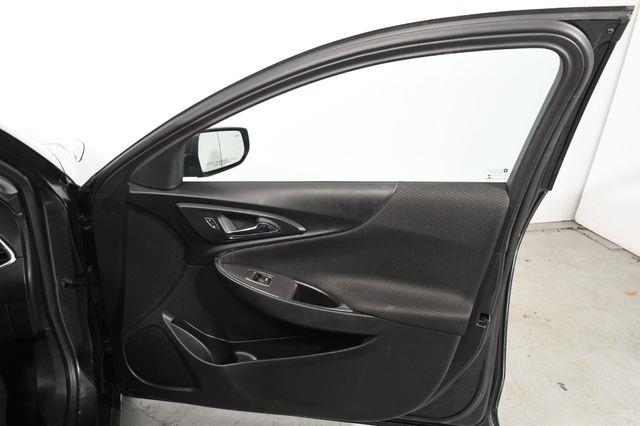 2016 Chevrolet Malibu LT photo