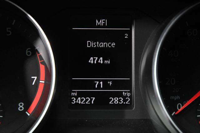 2016 Volkswagen Passat 1.8T S photo