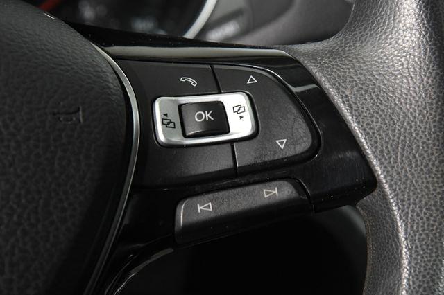 2016 Volkswagen Passat 1.8T S photo