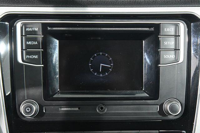 2016 Volkswagen Passat 1.8T S photo