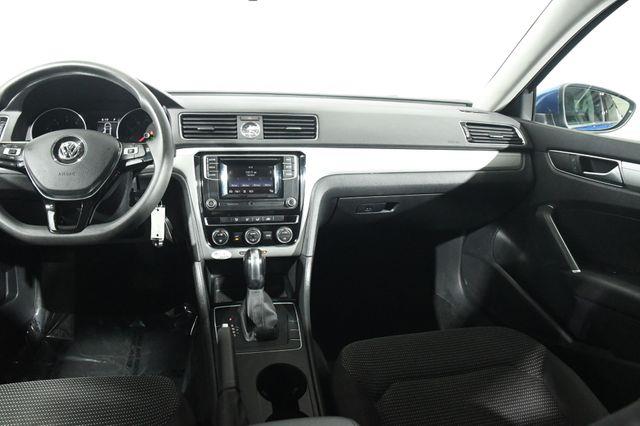 2016 Volkswagen Passat 1.8T S photo