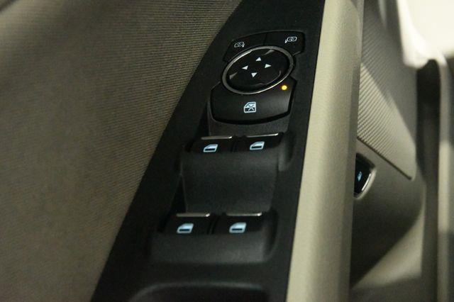 2018 Ford Fusion Hybrid SE w/ Sun roof photo