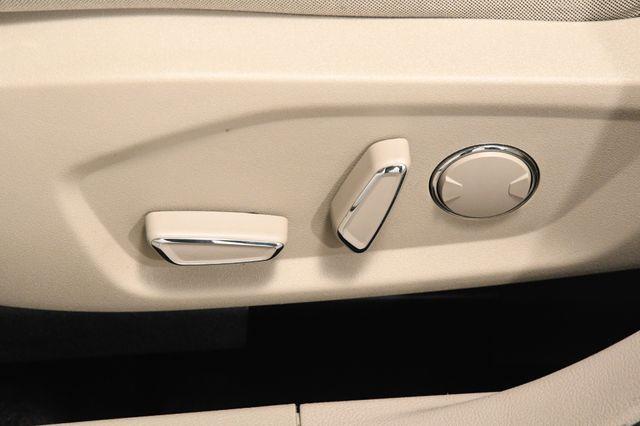 2018 Ford Fusion Hybrid SE w/ Sun roof photo