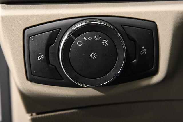 2018 Ford Fusion Hybrid SE w/ Sun roof photo