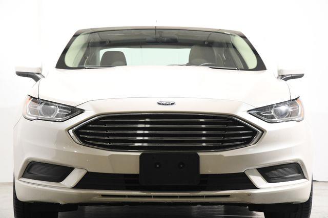 2018 Ford Fusion Hybrid SE w/ Sun roof photo