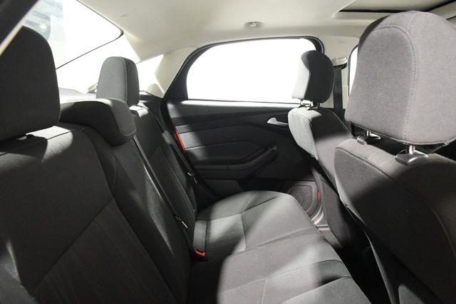 2015 Ford Focus SE photo