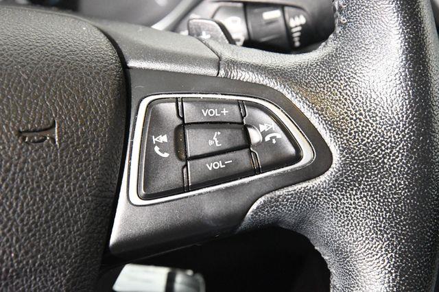 2015 Ford Focus SE photo