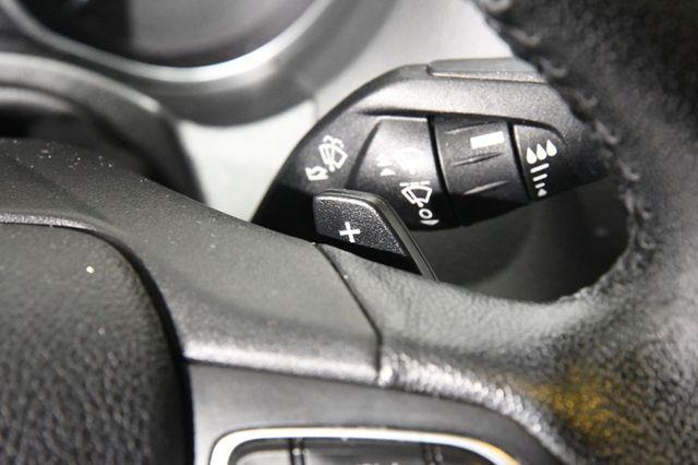2015 Ford Focus SE photo