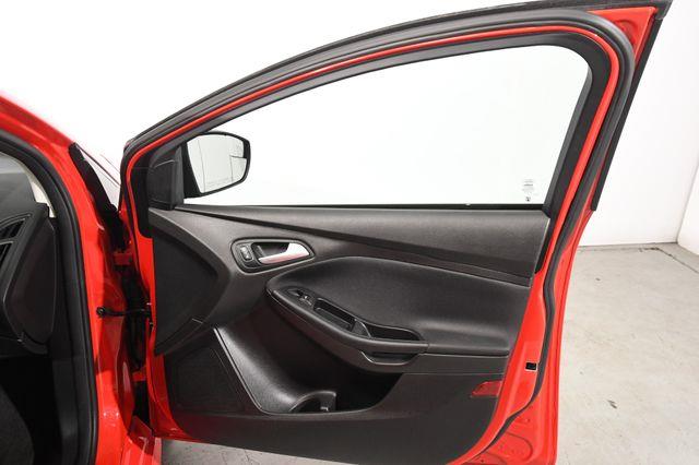 2015 Ford Focus SE photo