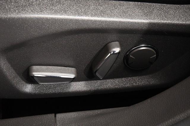 2016 Ford Fusion SE photo