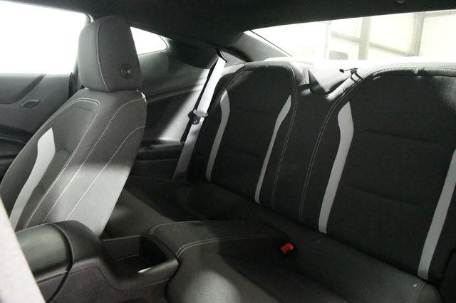 2016 Chevrolet Camaro 1LT photo