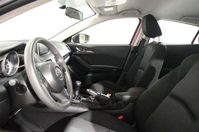 2016 Mazda Mazda3 i Sport photo