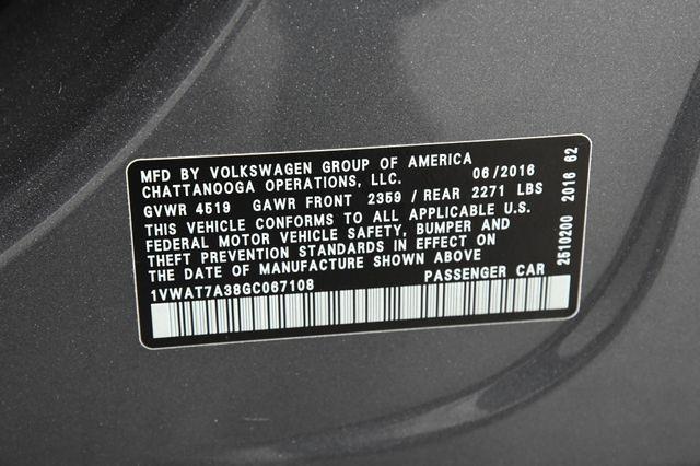 2016 Volkswagen Passat 1.8T R-Line w/Comfort Pkg photo