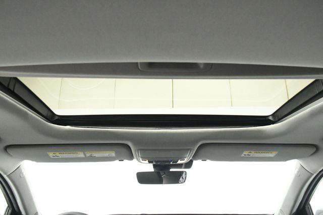 2017 Acura MDX w/Technology Pkg photo