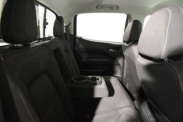 2017 GMC Canyon 4WD SLE photo