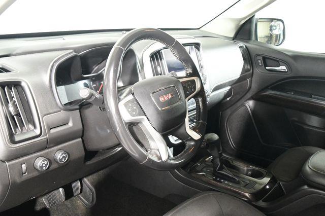 2017 GMC Canyon 4WD SLE photo