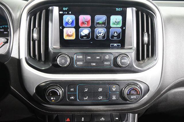 2017 GMC Canyon 4WD SLE photo