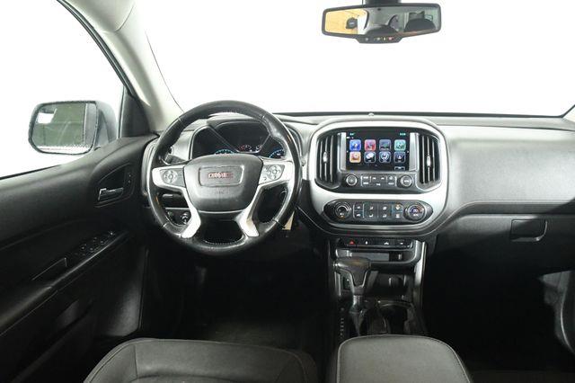 2017 GMC Canyon 4WD SLE photo