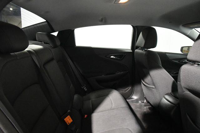 2016 Chevrolet Malibu LS photo