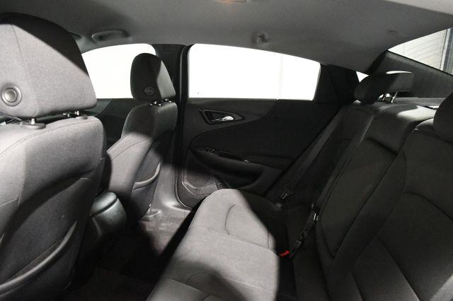 2016 Chevrolet Malibu LS photo