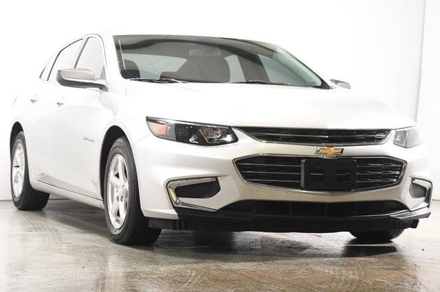 2016 Chevrolet Malibu LS photo