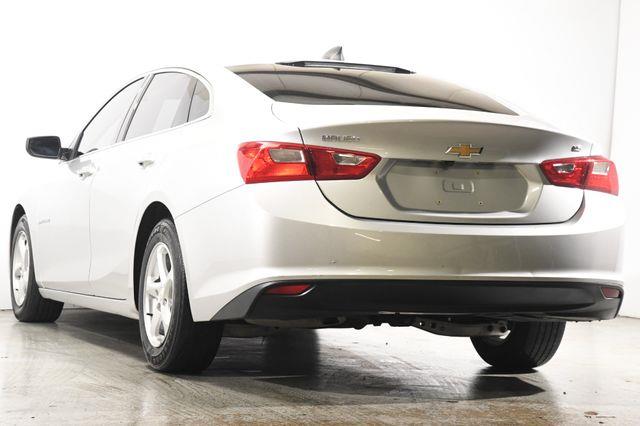 2016 Chevrolet Malibu LS photo