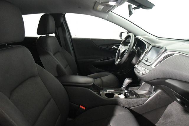 2016 Chevrolet Malibu LS photo