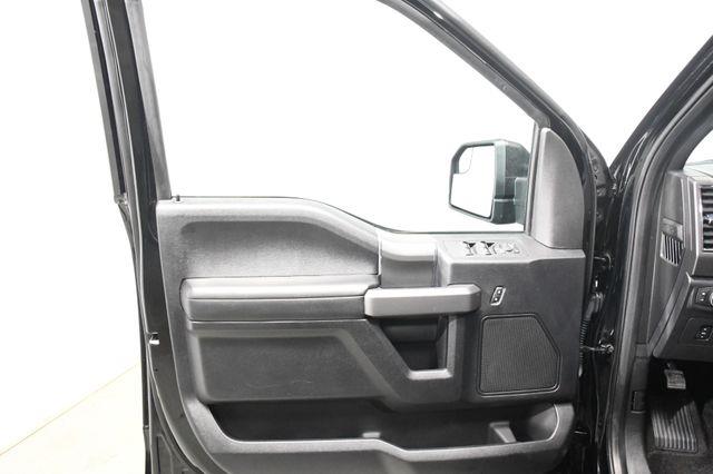 2016 Ford F-150 XLT w/ Full Center Consol/ Nav photo