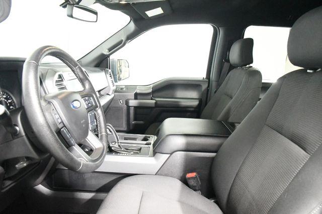 2016 Ford F-150 XLT w/ Full Center Consol/ Nav photo