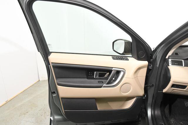2017 Land Rover Discovery Sport HSE photo