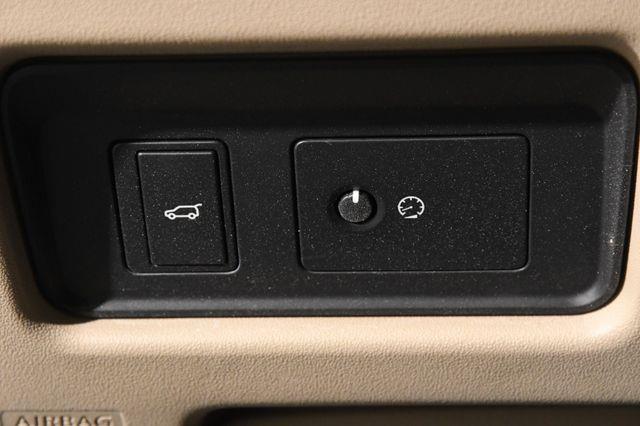 2017 Land Rover Discovery Sport HSE photo