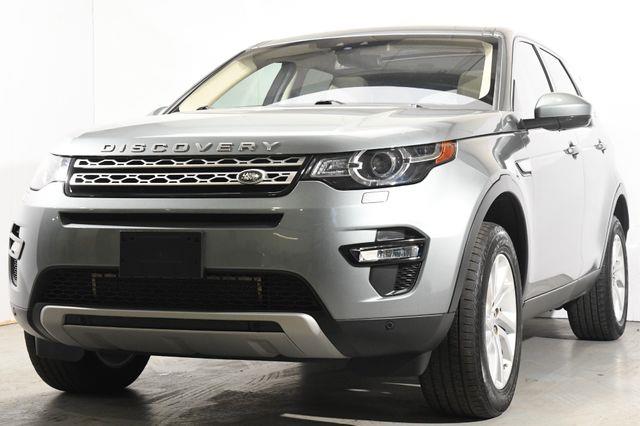 The 2017 Land Rover Discovery Sport HSE photos