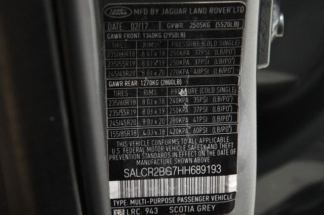 2017 Land Rover Discovery Sport HSE photo