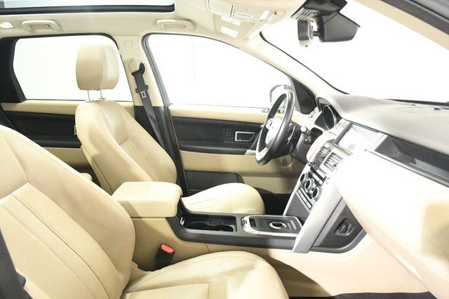 2017 Land Rover Discovery Sport HSE photo