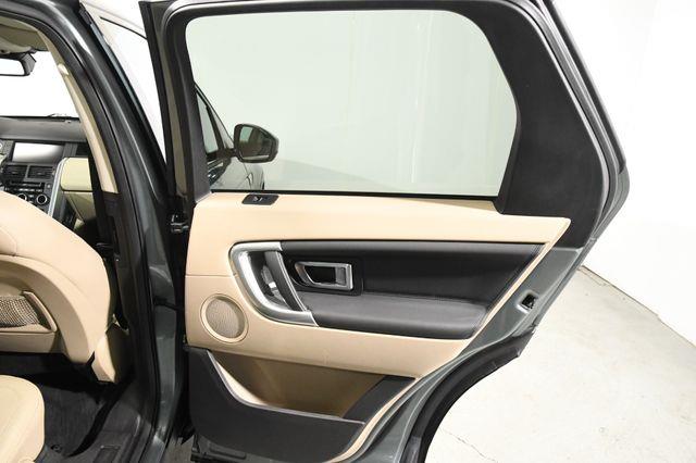 2017 Land Rover Discovery Sport HSE photo