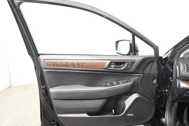 2017 Subaru Outback 2.5i Limited photo
