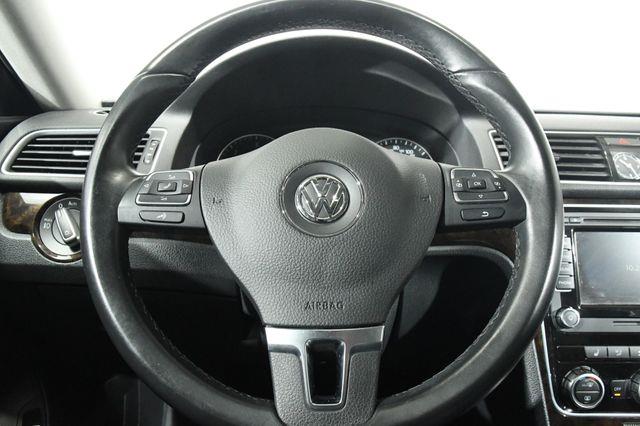 2015 Volkswagen Passat 2.0L TDI SEL Premium photo
