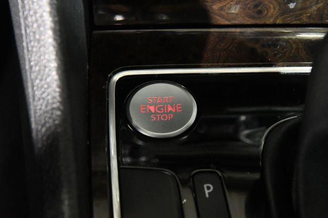 2015 Volkswagen Passat 2.0L TDI SEL Premium photo