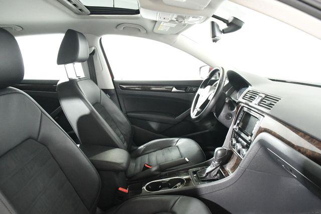 2015 Volkswagen Passat 2.0L TDI SEL Premium photo