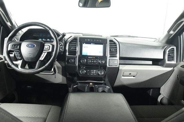 2016 Ford F-150 XLT w/ Heated Seats/ Sunroof / photo