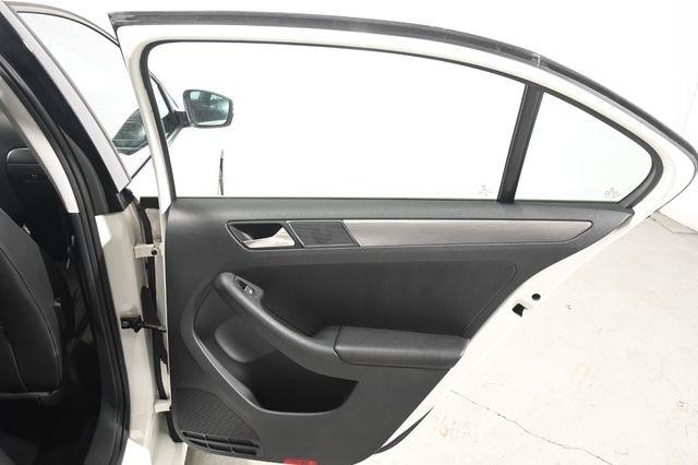 2013 Volkswagen Jetta TDI photo