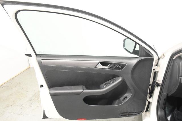 2013 Volkswagen Jetta TDI photo