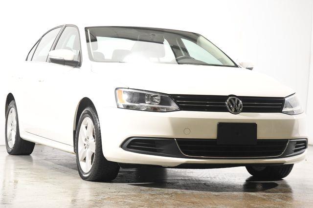 2013 Volkswagen Jetta TDI photo